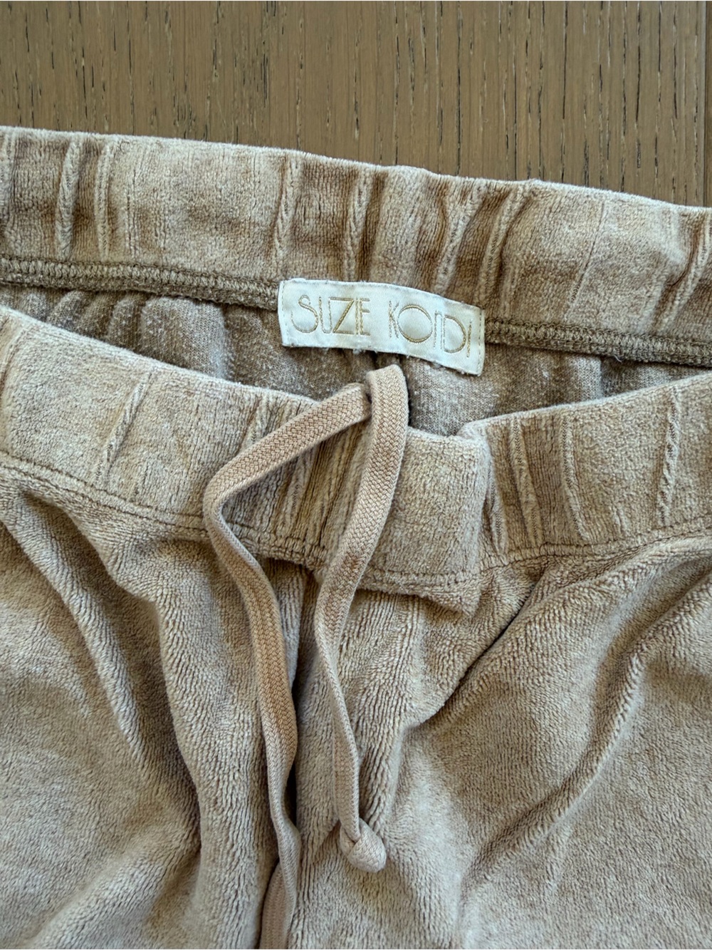 Suzie Kondi Zephyra Velour Sweatpants with Drawstring- tan
